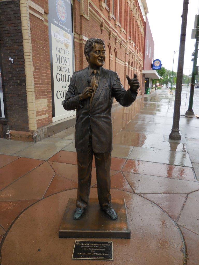 Bill Clinton statue in Rapid City, South Dakota