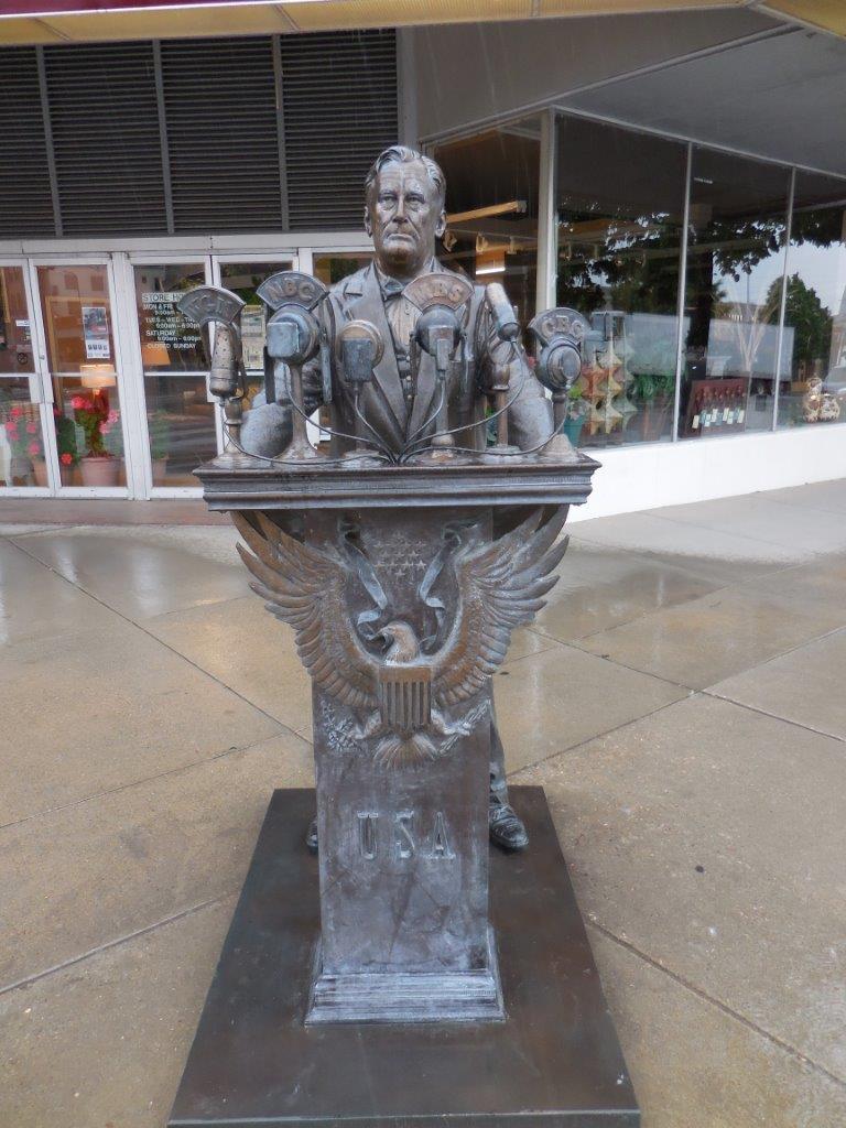 Franklin Roosevelt statue in Rapid City, South Dakota