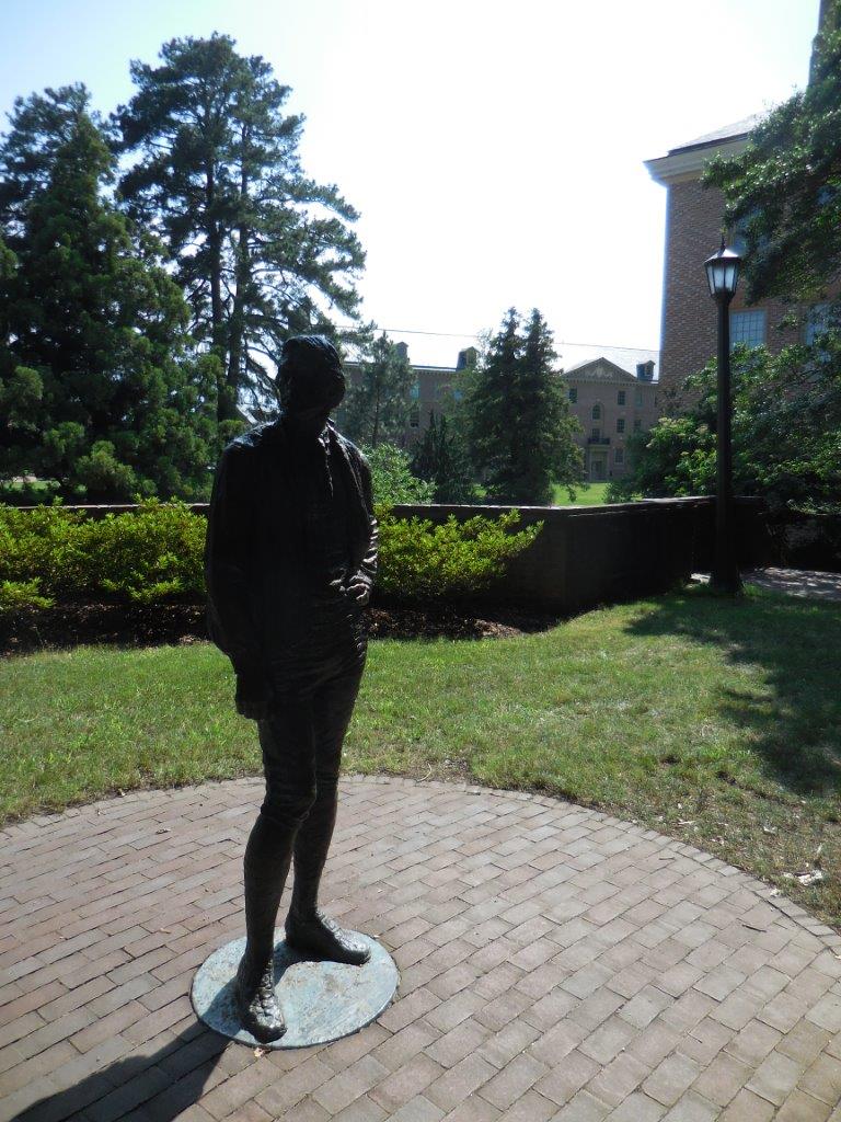 Thomas Jefferson statue at the College of William and Mary