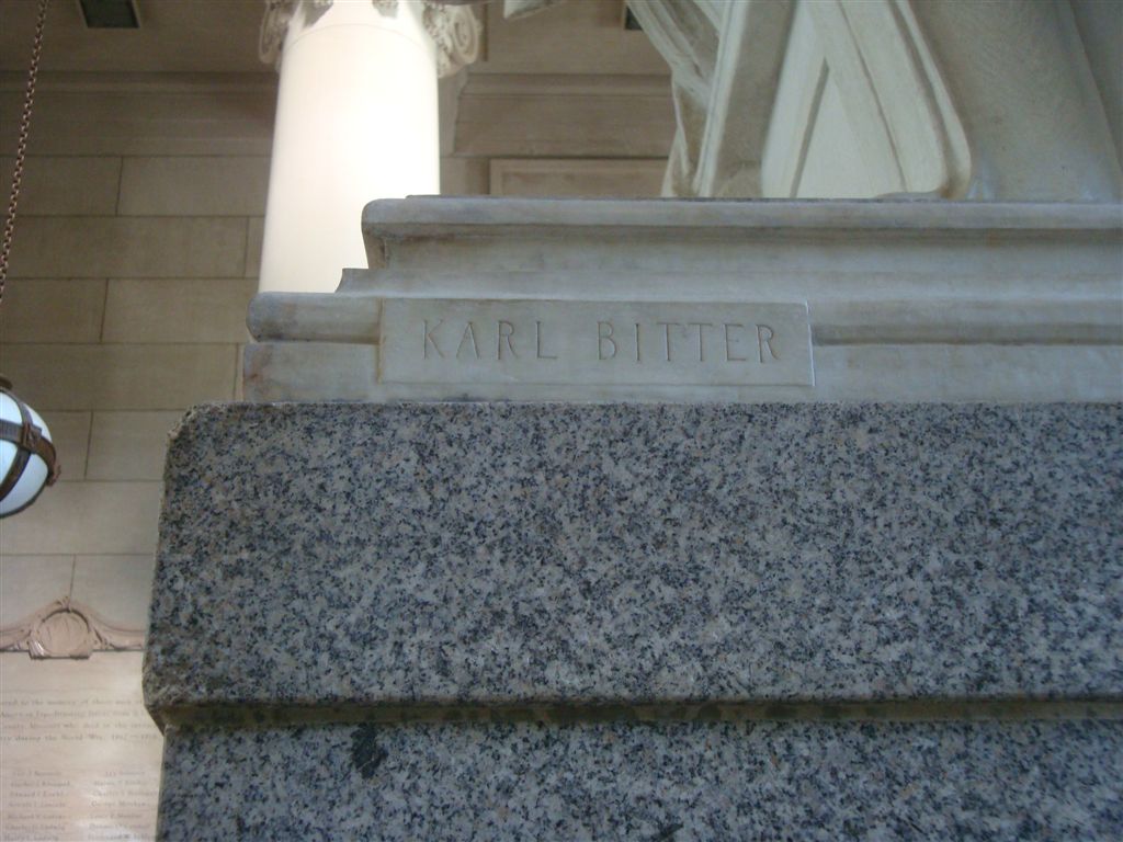 Thomas Jefferson memorial in St. Louis