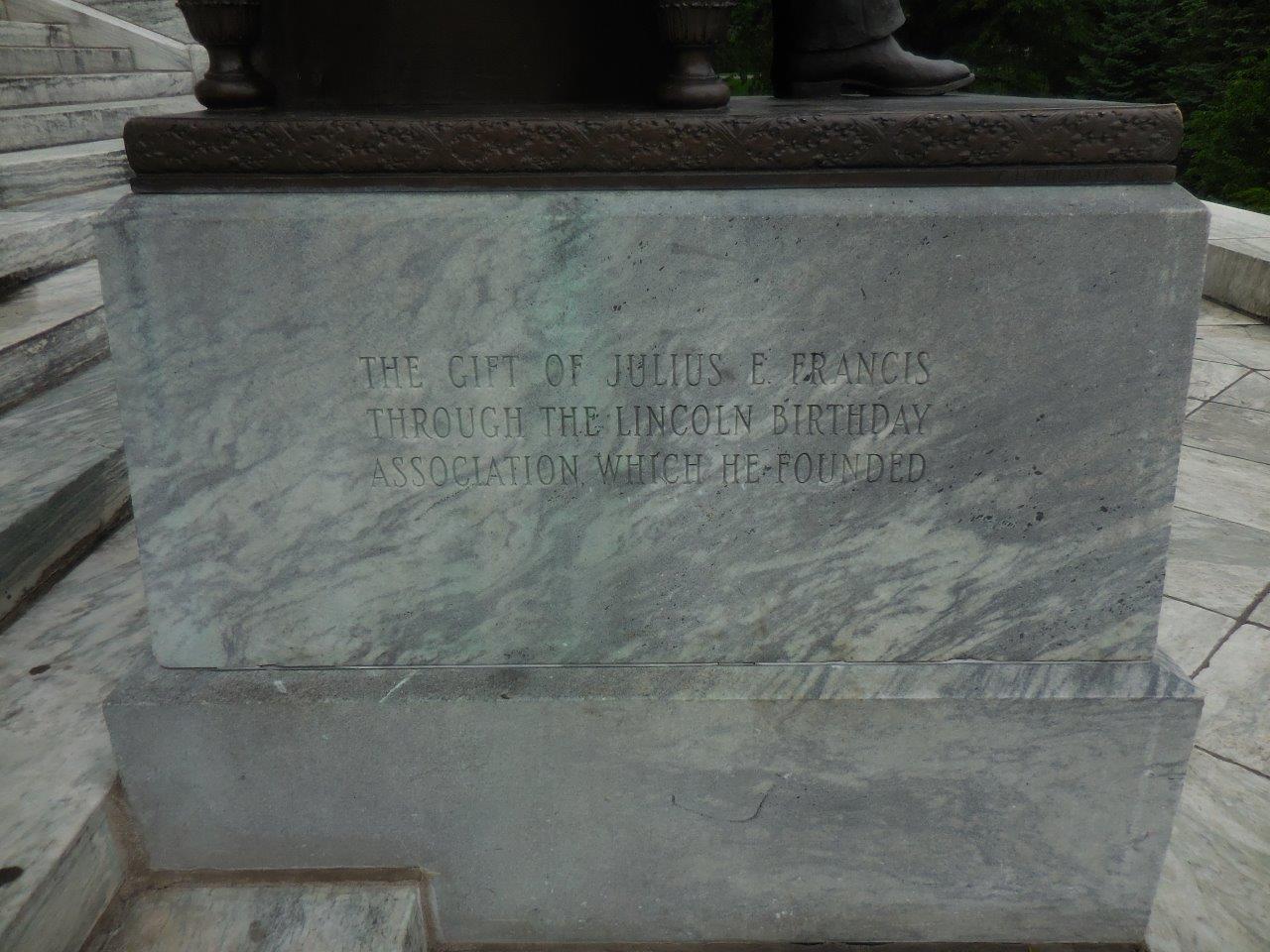 Abraham Lincoln statue