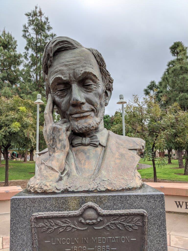 Lincoln bust in Lincoln Park in Burbank, California