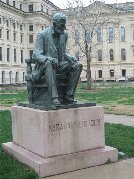 Abraham Lincoln statue at Kansas State Capitol