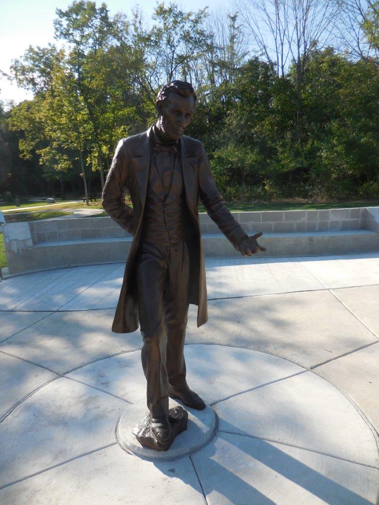 Abraham Lincoln statue at Abraham Lincoln National Cemetery