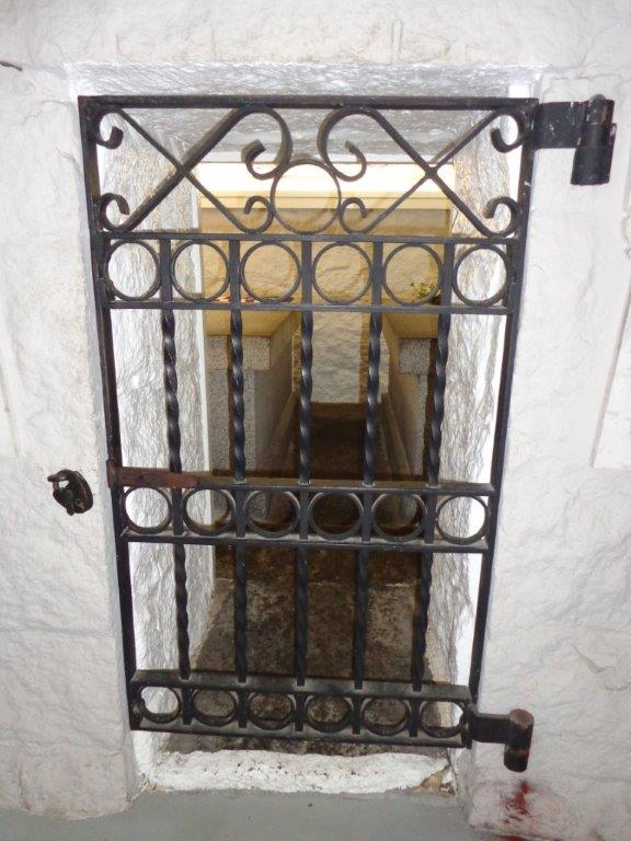 John and John Quincy Adams grave