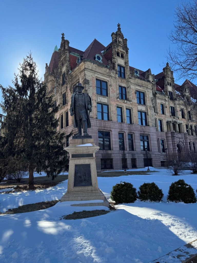 Ulysses Grant monument at St. Louis City Hall