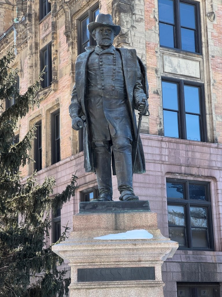 Ulysses Grant statue at St. Louis City Hall