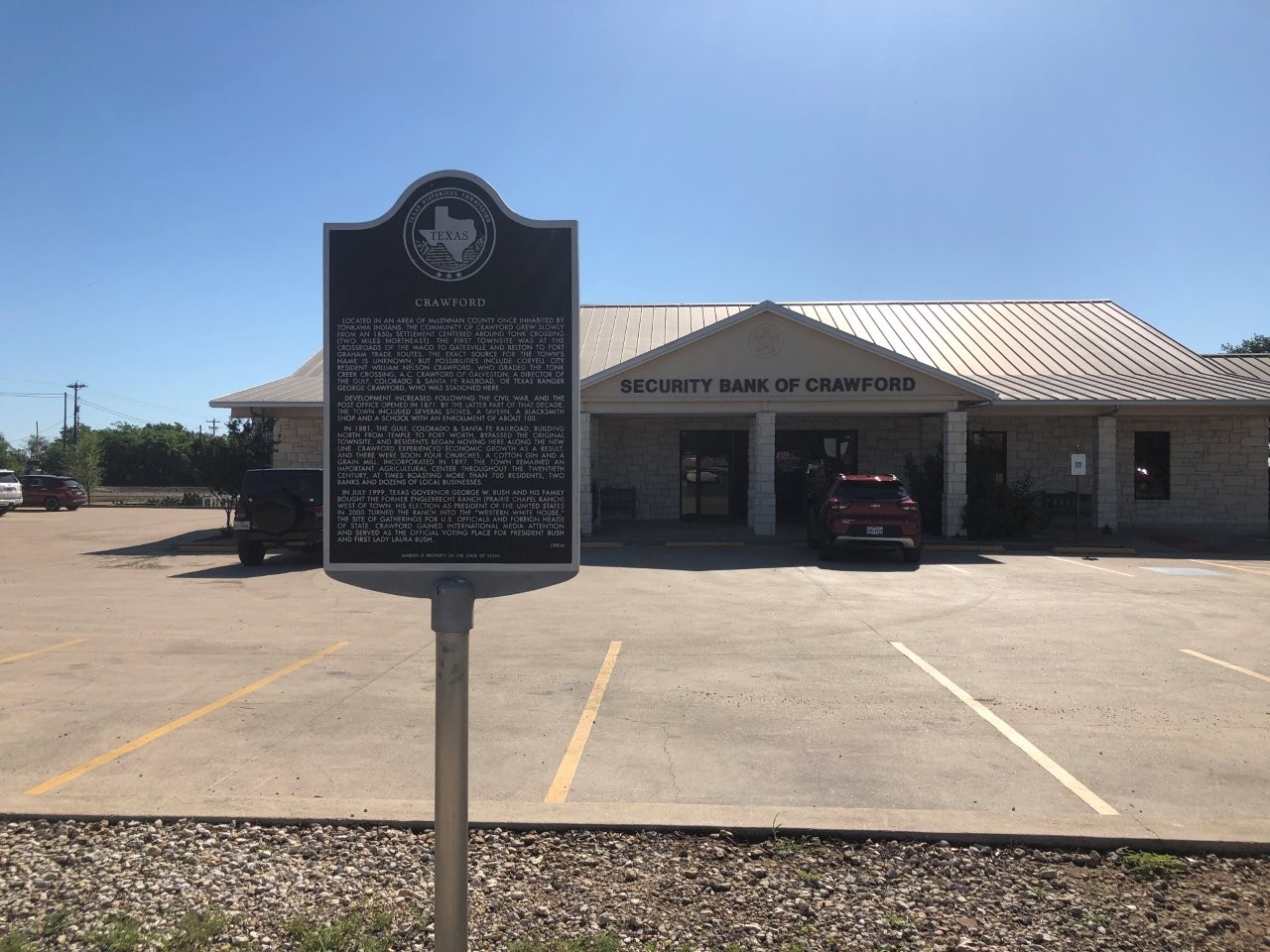 Historical marker in Crawford, Texas mentioning George W. Bush
