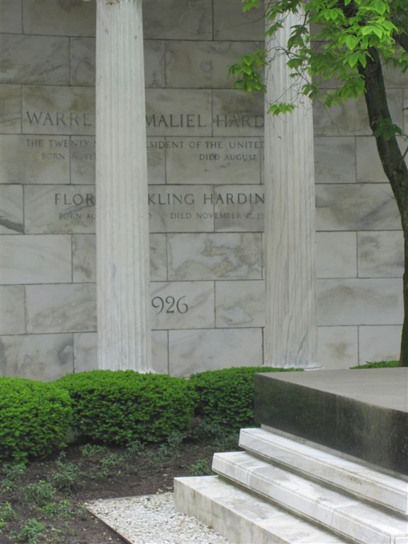 where Warren Harding is buried