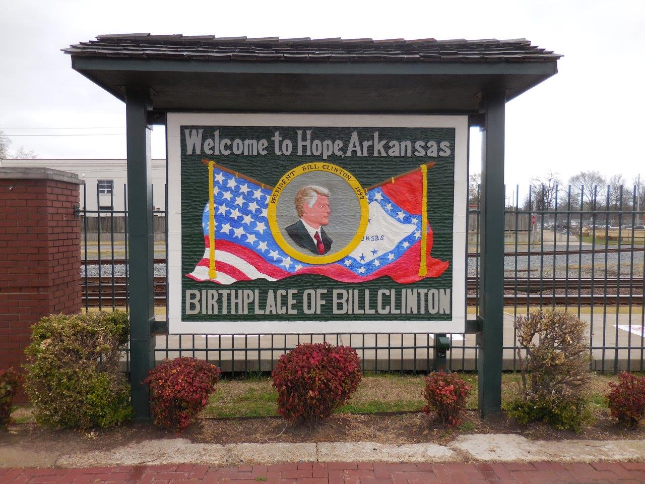 Bill Clinton sign