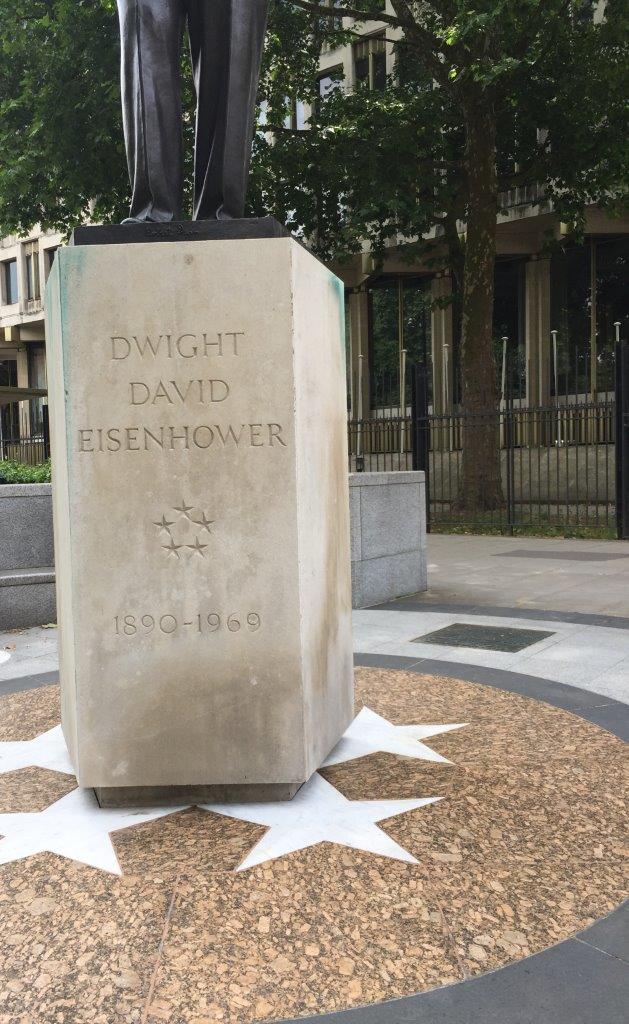 Dwight Eisenhower statue in London