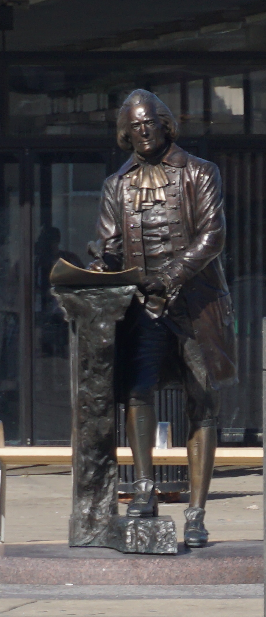 Thomas Jefferson statue in Chicago