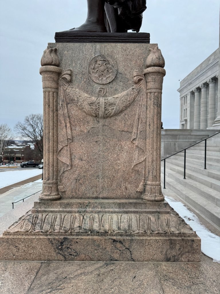 Thomas Jefferson statue at Missouri State Capitol in Jefferson City