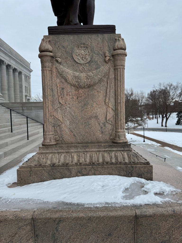 Thomas Jefferson statue at Missouri State Capitol in Jefferson City