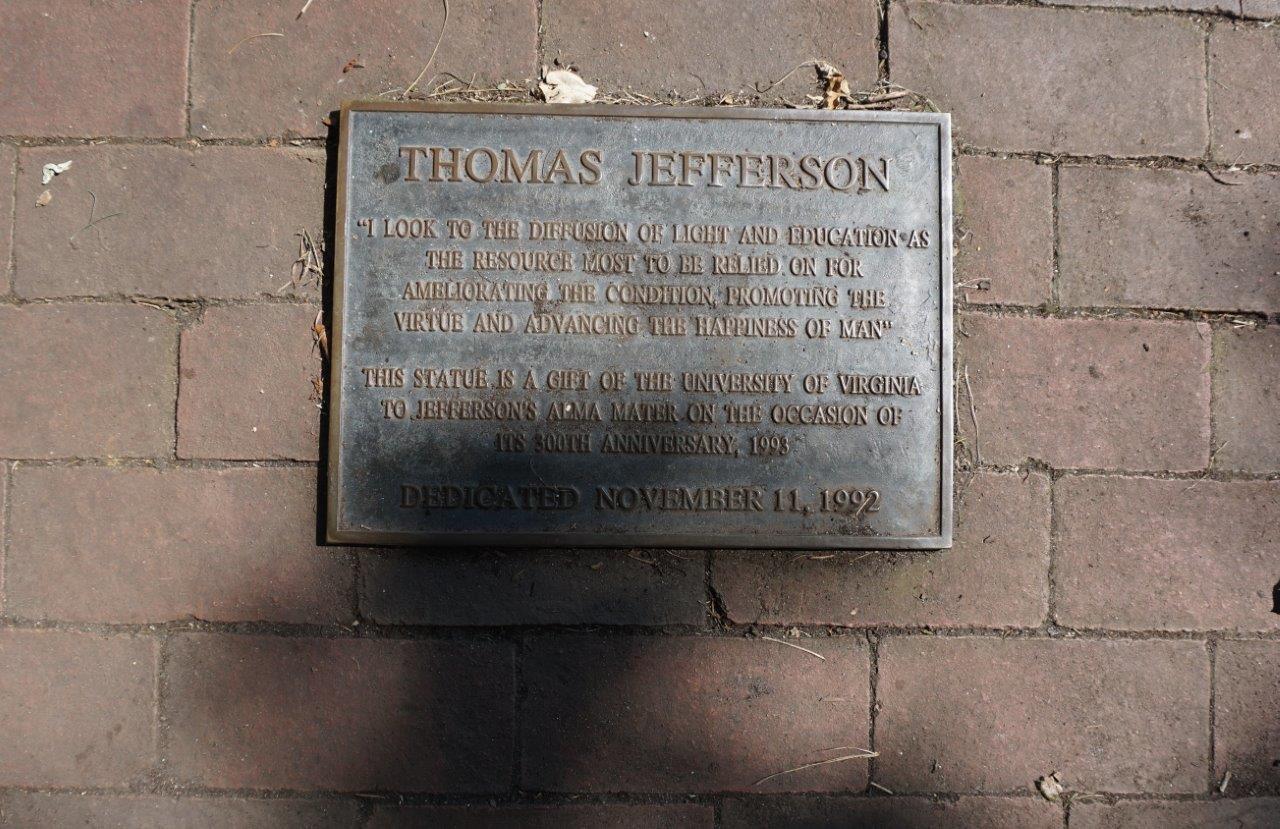Thomas Jefferson statue at the College of William and Mary