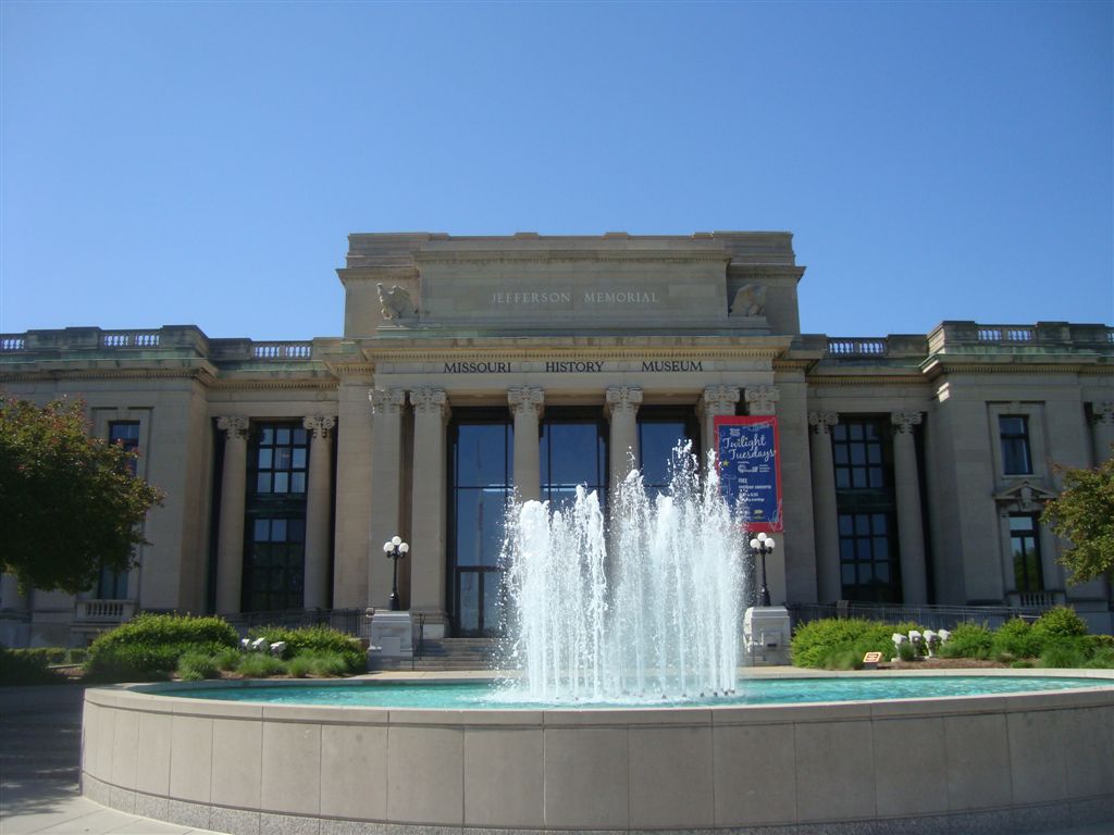 Thomas Jefferson memorial in St. Louis