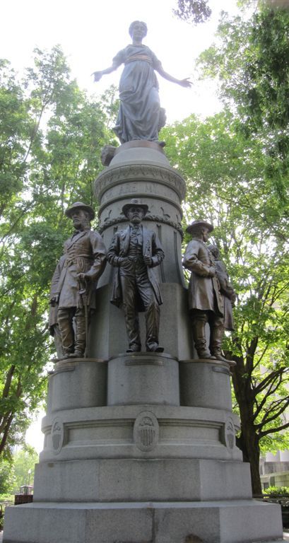 Jewels Monument columbus