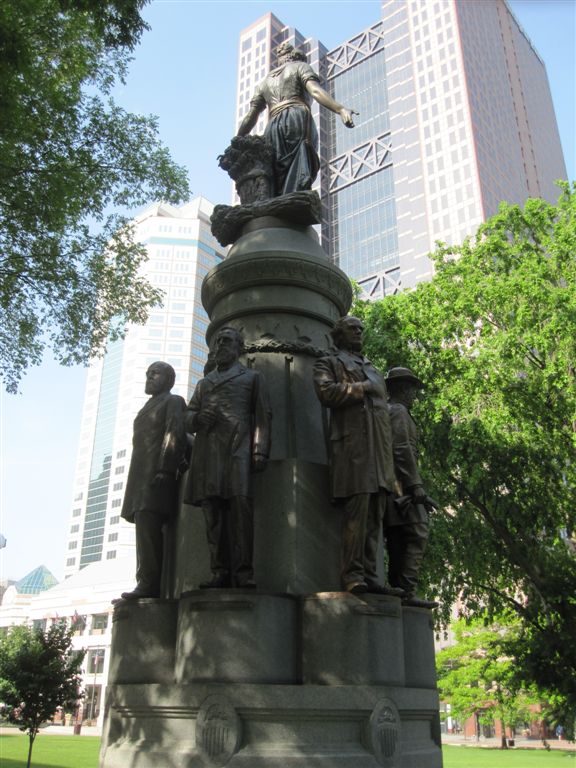 Jewels Monument columbus