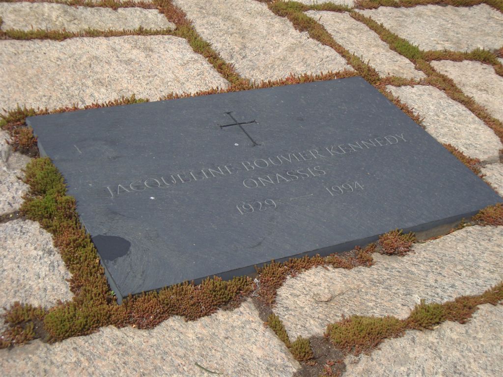 Jacqueline Kennedy grave stone