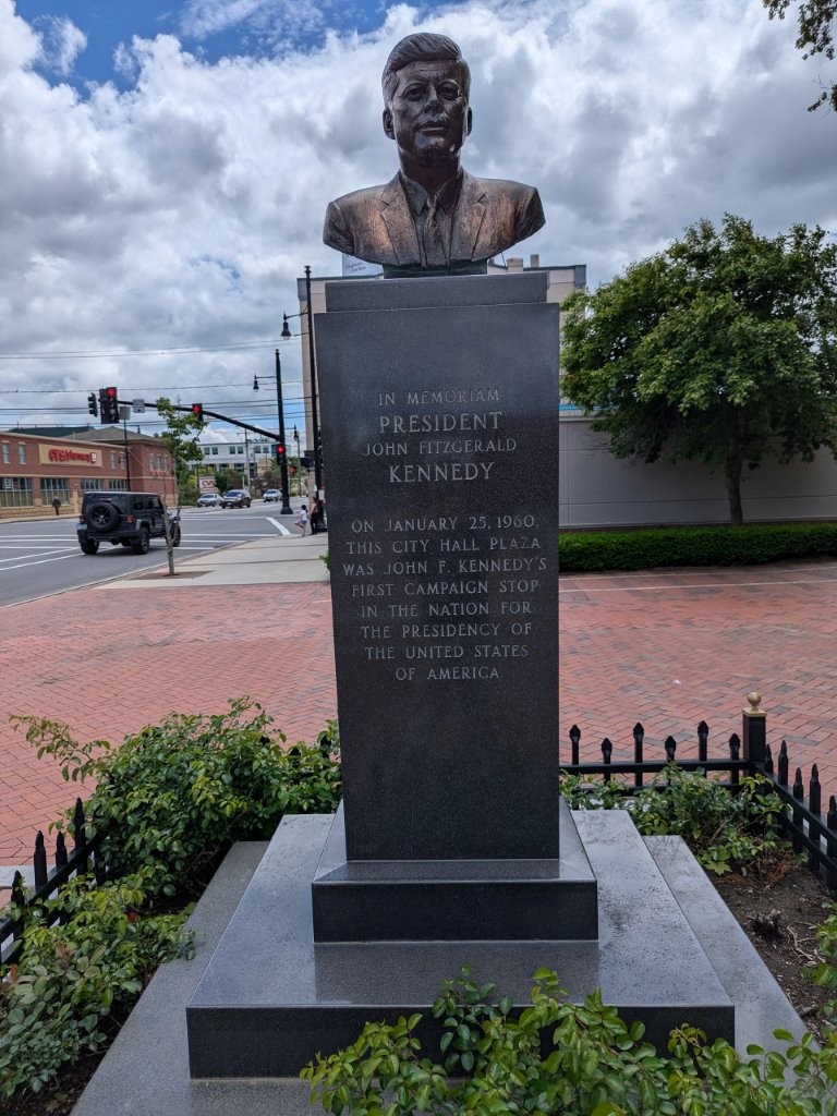 John F. Kennedy Memorial in Nashua, New Hampshire