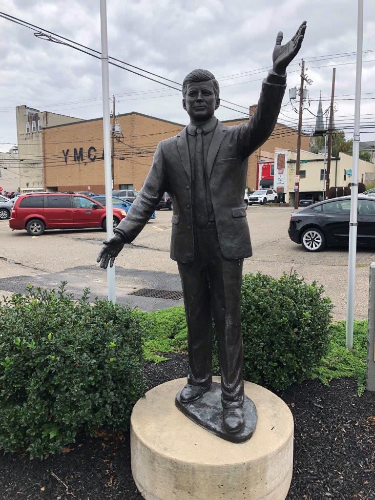 photo of John F. Kennedy statue in Pittston, PA