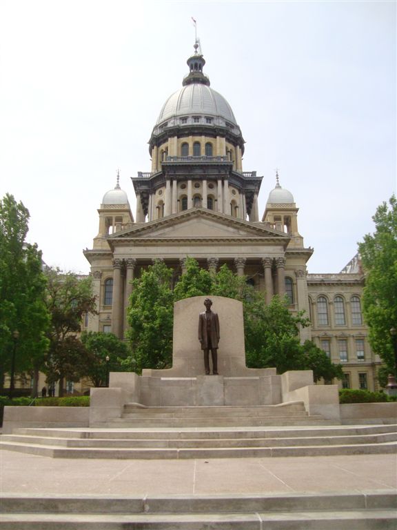 Abraham Lincoln Statue at Illinois State Capitol