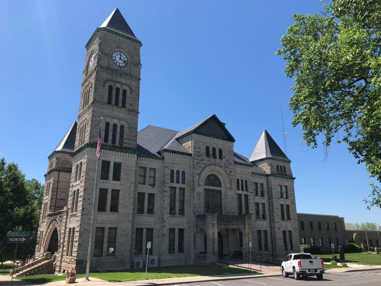 Abraham Lincoln Statue and Historical Marker at Atchison, Kansas County Courthouse