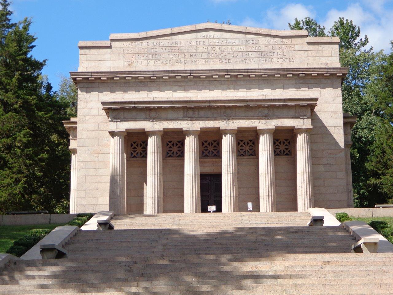 photo of Abraham Lincoln birthplace memorial building