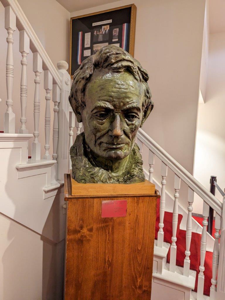 Bust of Abraham Lincoln inside Ford's Theatre