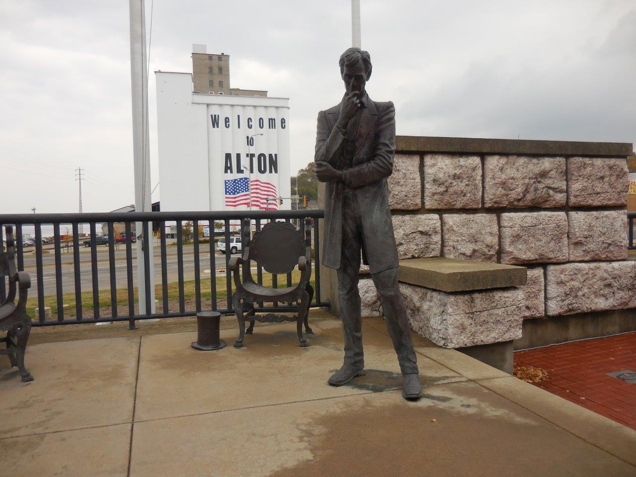 Lincoln-Douglas debate monument