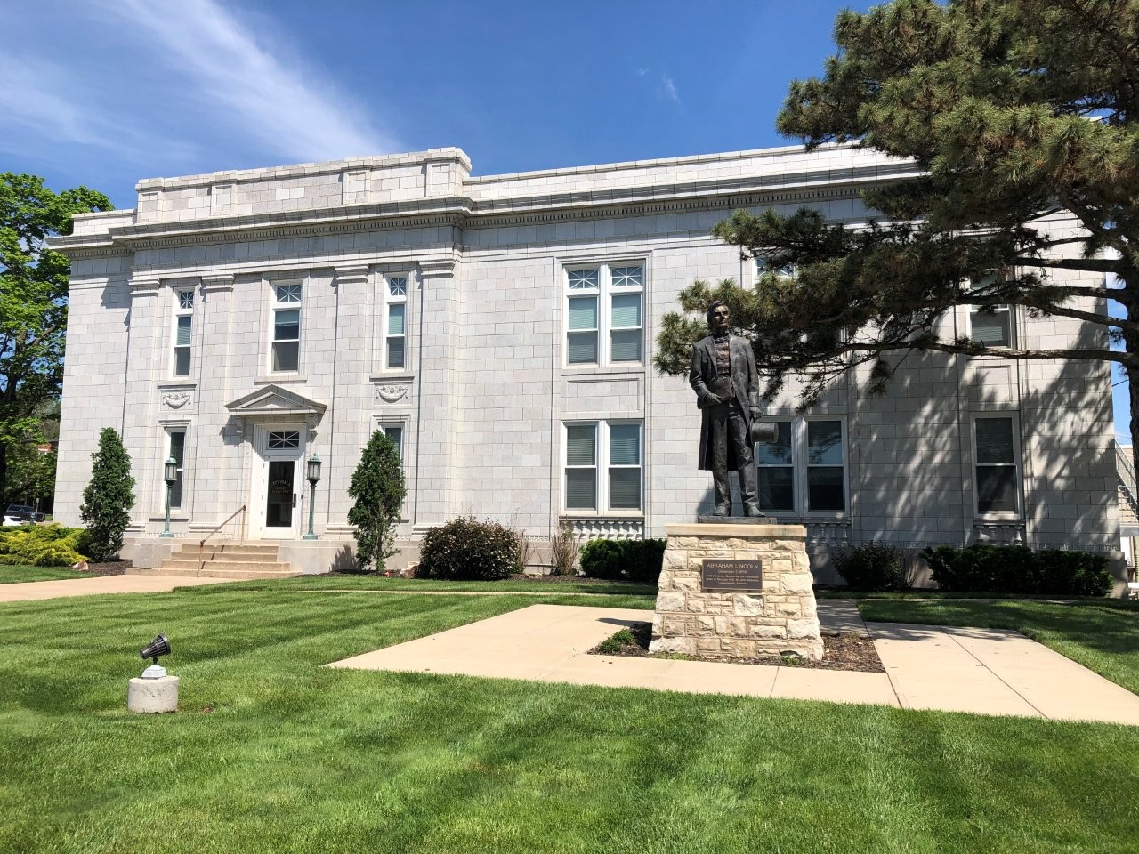 Abraham Lincoln Statue in Leavenworth, Kansas