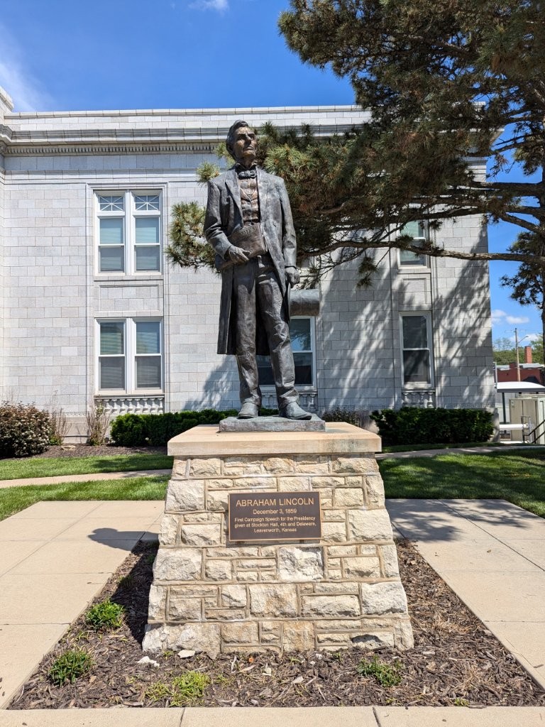 Abraham Lincoln Statue in Leavenworth, Kansas at City Hall