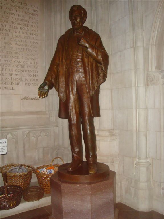 Abraham Lincoln statue in National Cathedral