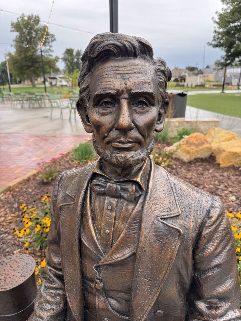 Abraham Lincoln Statue at Papillion City Park in Nebraska