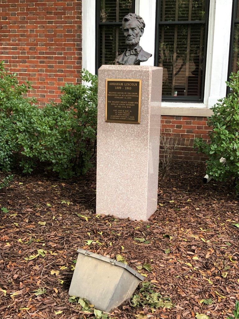 photo of Abraham Lincoln Bust in Scranton, PA