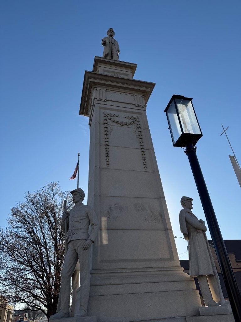 Abraham Lincoln statue as part of Soldiers and Sailors Monument in Hutchinson, Kansas