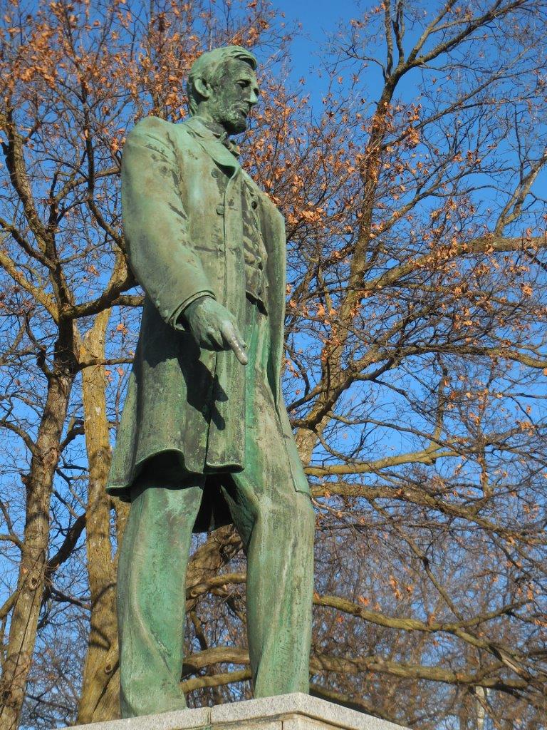 Abraham Lincoln statue in Jefferson, Iowa