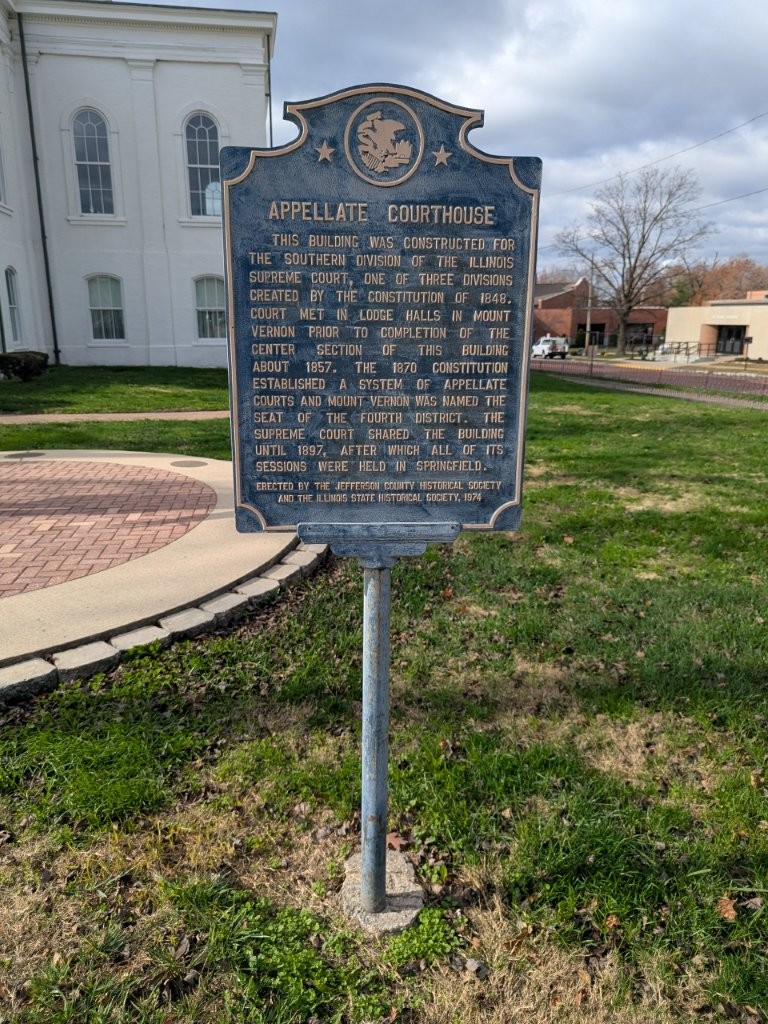 Abraham Lincoln monument in Mt. Vernon, Illinois