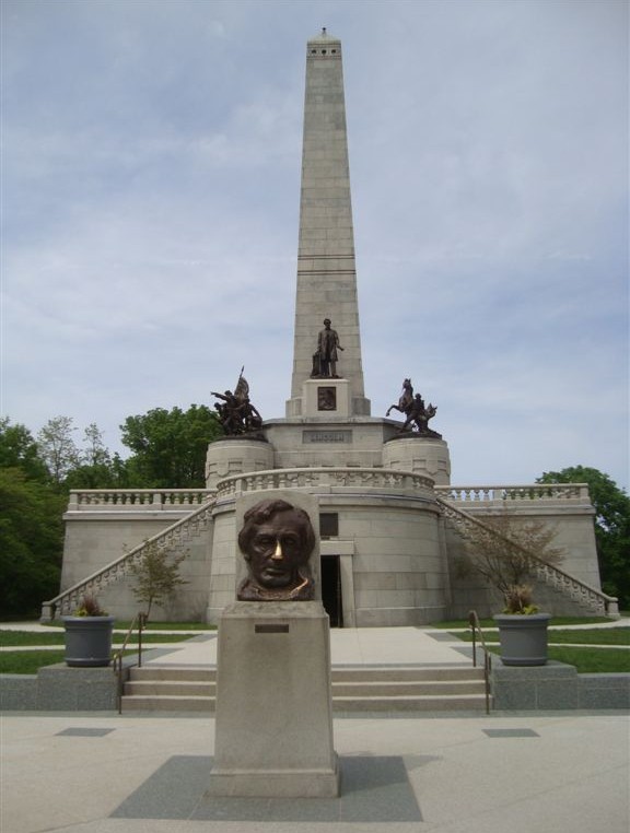 Abraham Lincoln gravesite and tomb