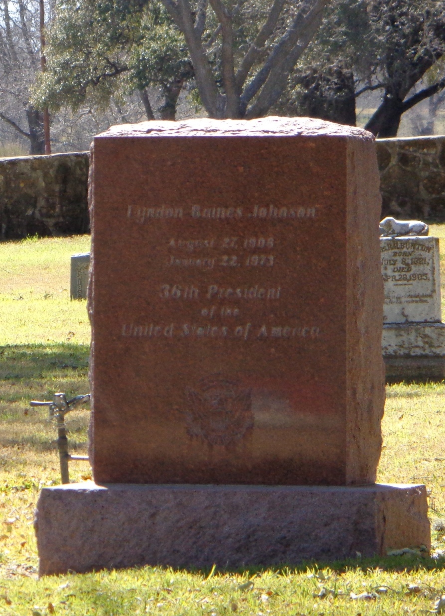 where Lyndon Johnson is buried