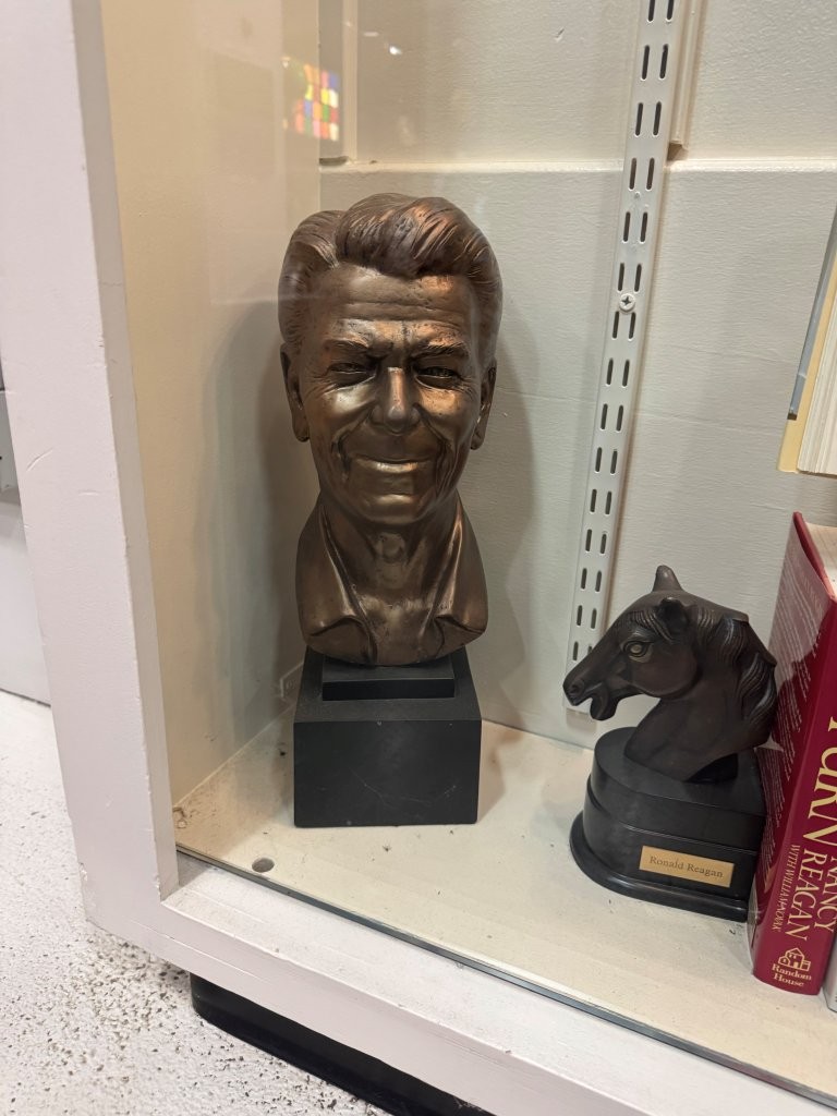 Ronald Reagan bust Jelly Belly factor