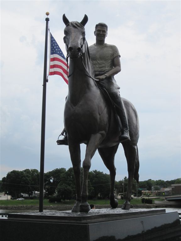 Ronald Reagan equestrian statue in Dixon, Illinois