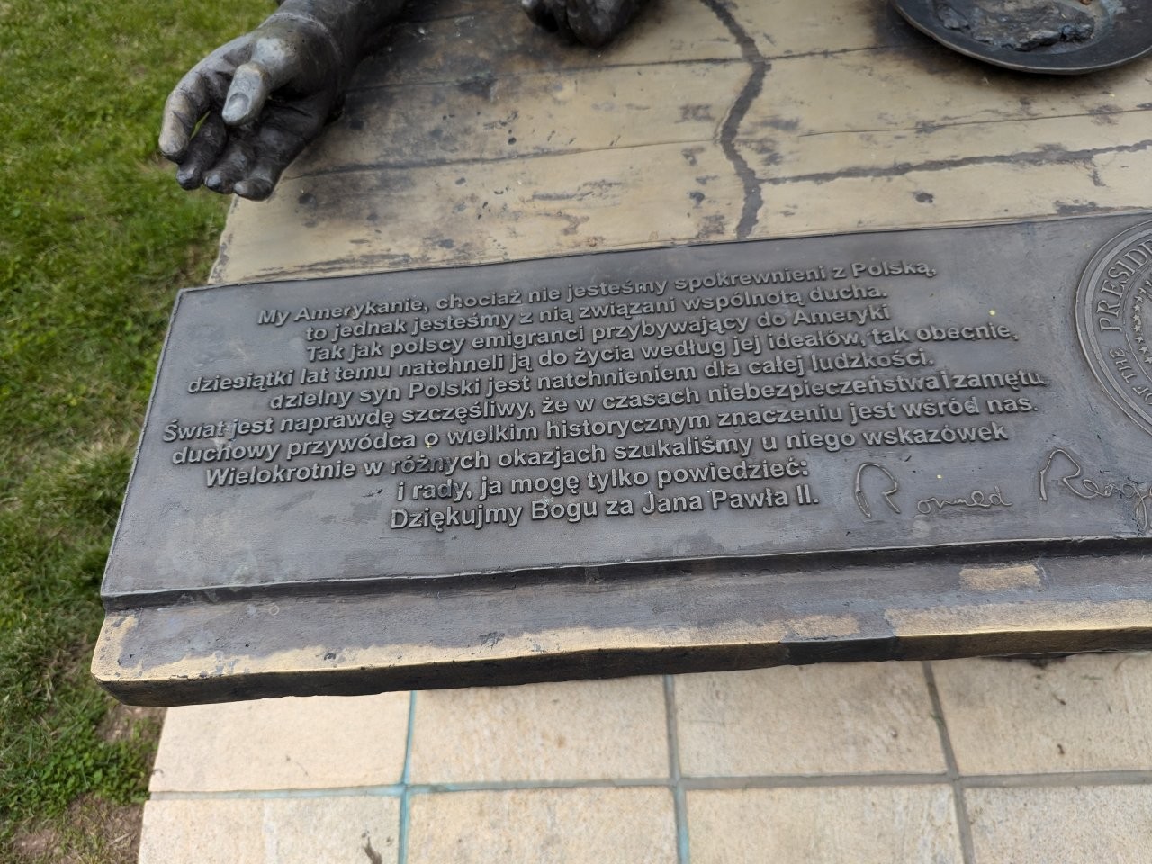 Ronald Reagan potato pancake statue in Doylestown, Pennsylvania