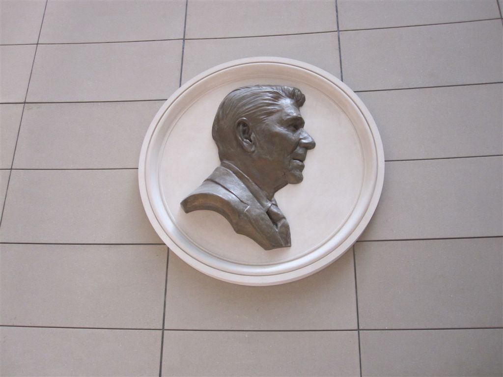 Ronald Reagan image