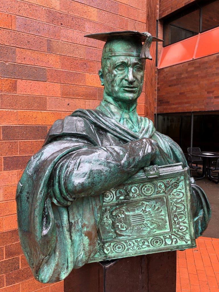 Harry Truman statue at UMKC school of law