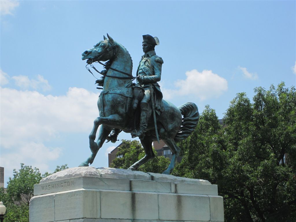 George Washington horse statue in Washington, D.C.