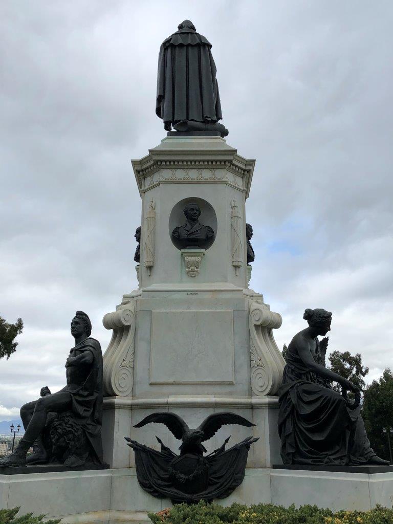 washington statue at hollywood hills cemetery in los angeles